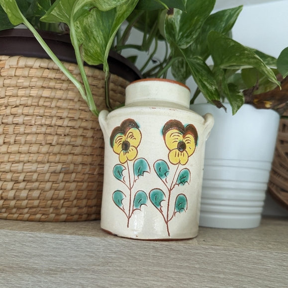 Pottery Vase With Flowers - Picture 2 of 6